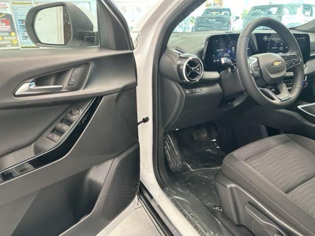 new 2026 Chevrolet Equinox car, priced at $26,995