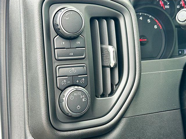 new 2024 Chevrolet Silverado 2500 car, priced at $48,710