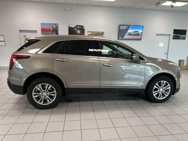 used 2022 Cadillac XT5 car, priced at $30,342