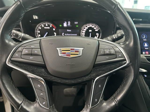 used 2022 Cadillac XT5 car, priced at $30,342