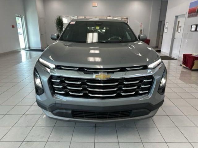 new 2025 Chevrolet Equinox car, priced at $30,800