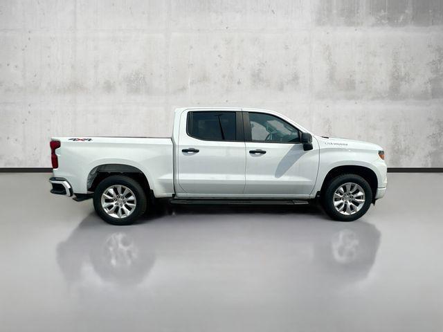 new 2024 Chevrolet Silverado 1500 car, priced at $35,995