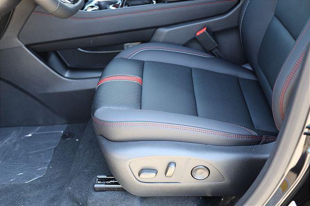 new 2025 Chevrolet Traverse car, priced at $56,380