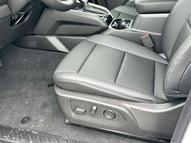 new 2025 Chevrolet Colorado car, priced at $38,000