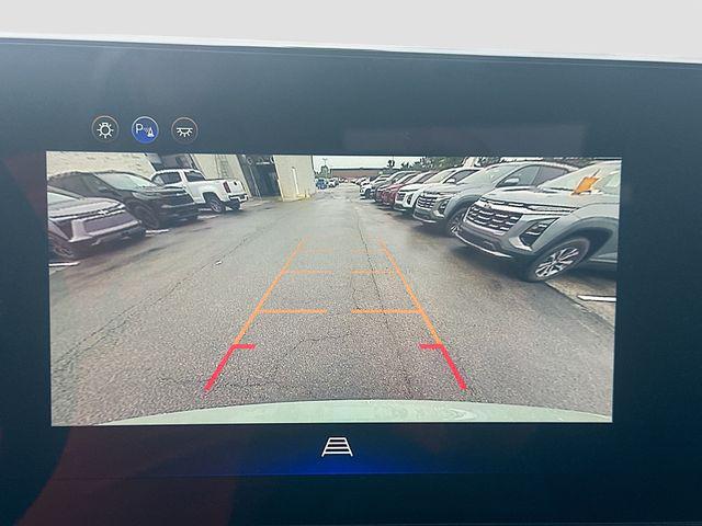 new 2026 Chevrolet Equinox car, priced at $32,729