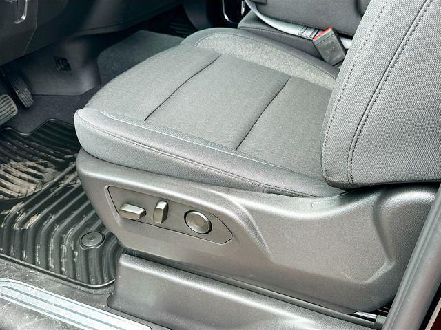 new 2025 Chevrolet Silverado 1500 car, priced at $39,995