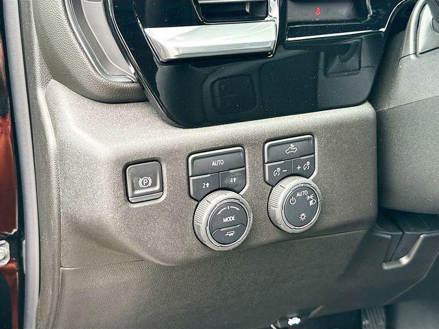 new 2025 Chevrolet Silverado 1500 car, priced at $39,995
