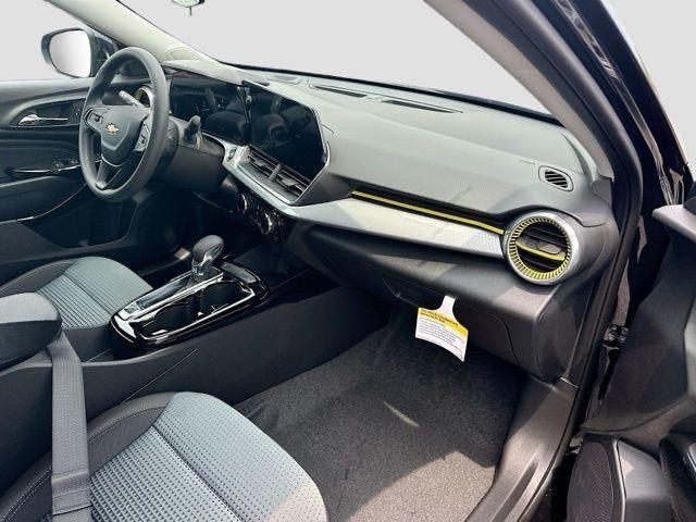 new 2026 Chevrolet Trax car, priced at $25,170