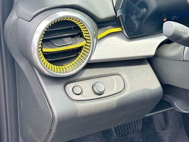 new 2026 Chevrolet Trax car, priced at $25,170