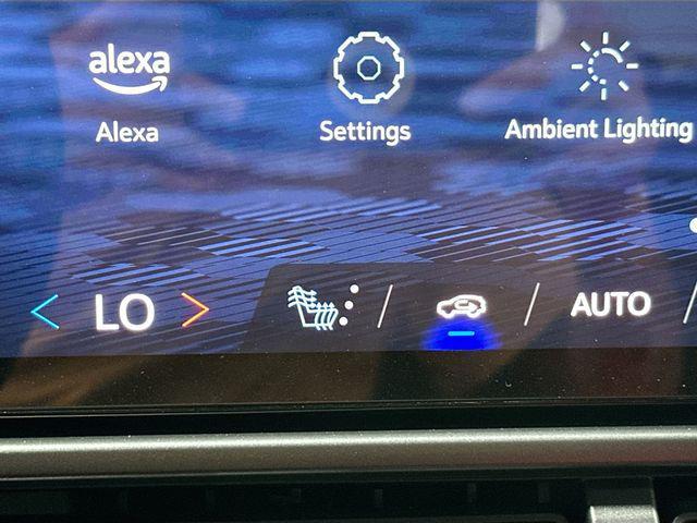 new 2025 Chevrolet Equinox EV car, priced at $33,270