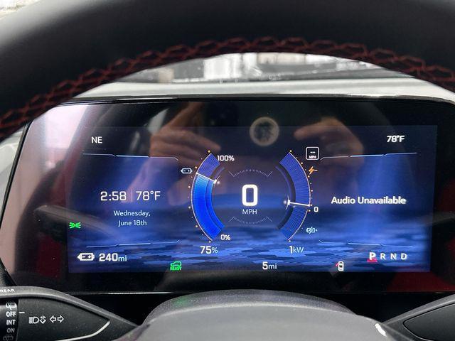 new 2025 Chevrolet Equinox EV car, priced at $33,270