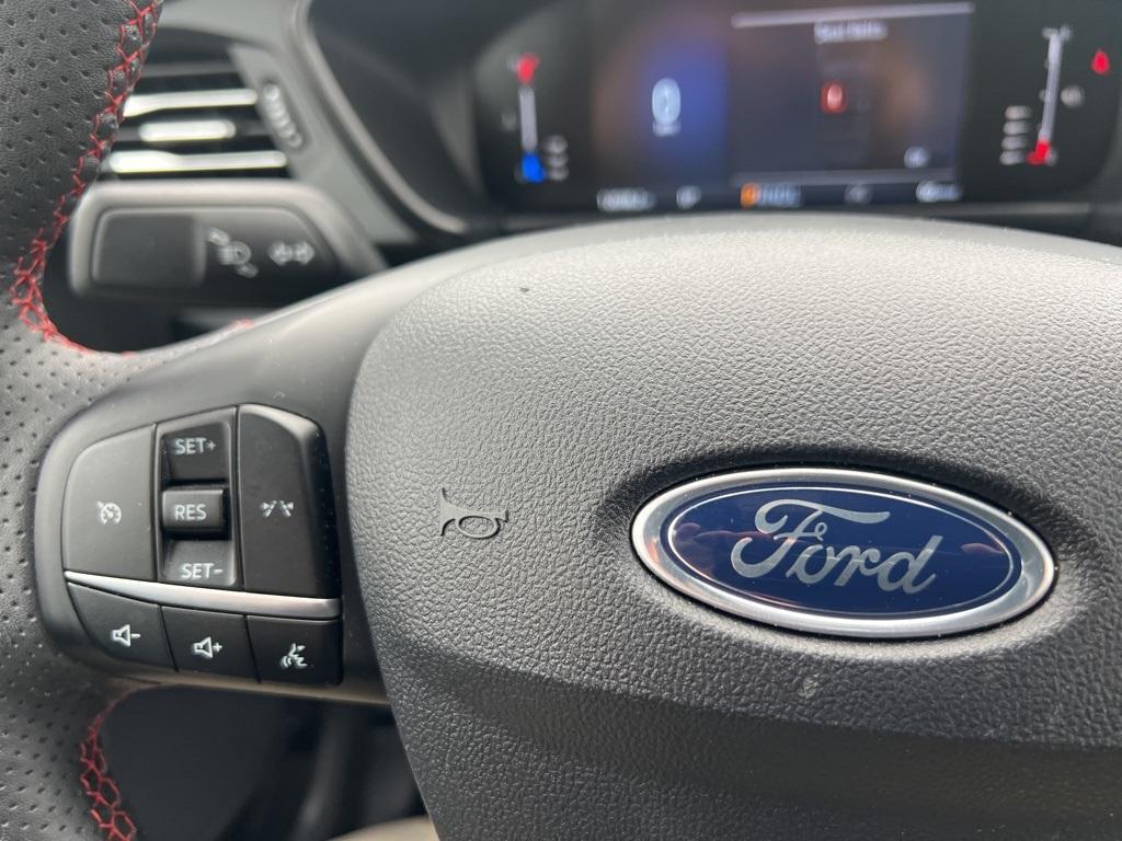 used 2024 Ford Escape car, priced at $30,363