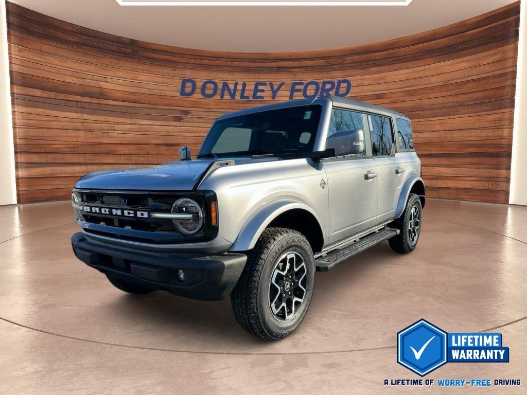 new 2024 Ford Bronco car, priced at $52,581