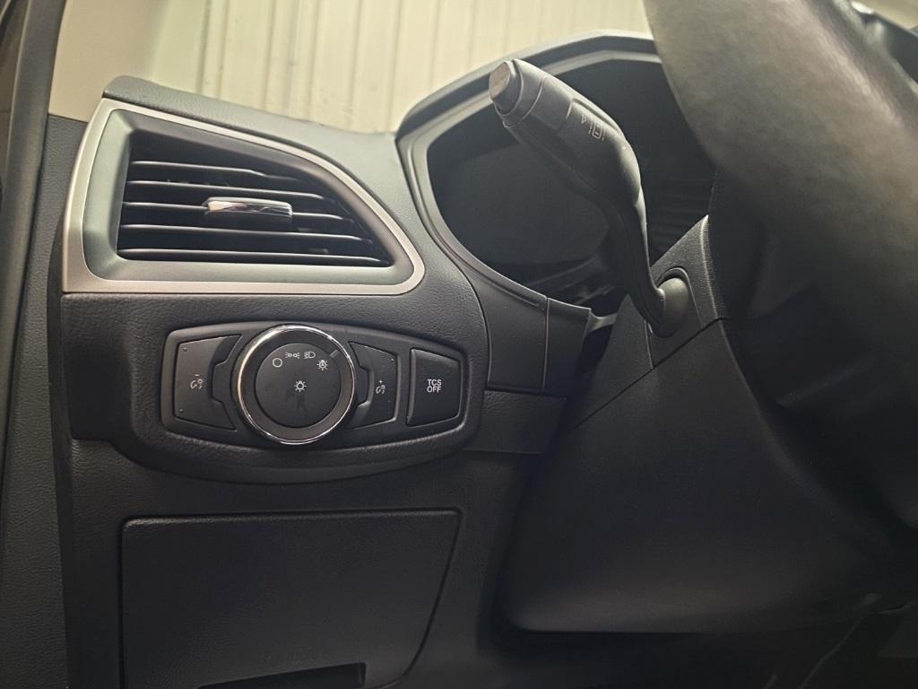 used 2022 Ford Edge car, priced at $27,327