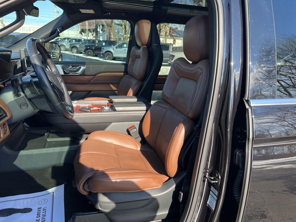 used 2023 Lincoln Navigator L car, priced at $73,700