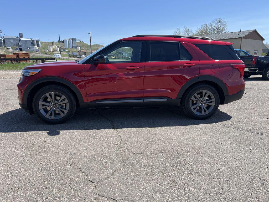 new 2024 Ford Explorer car, priced at $38,820