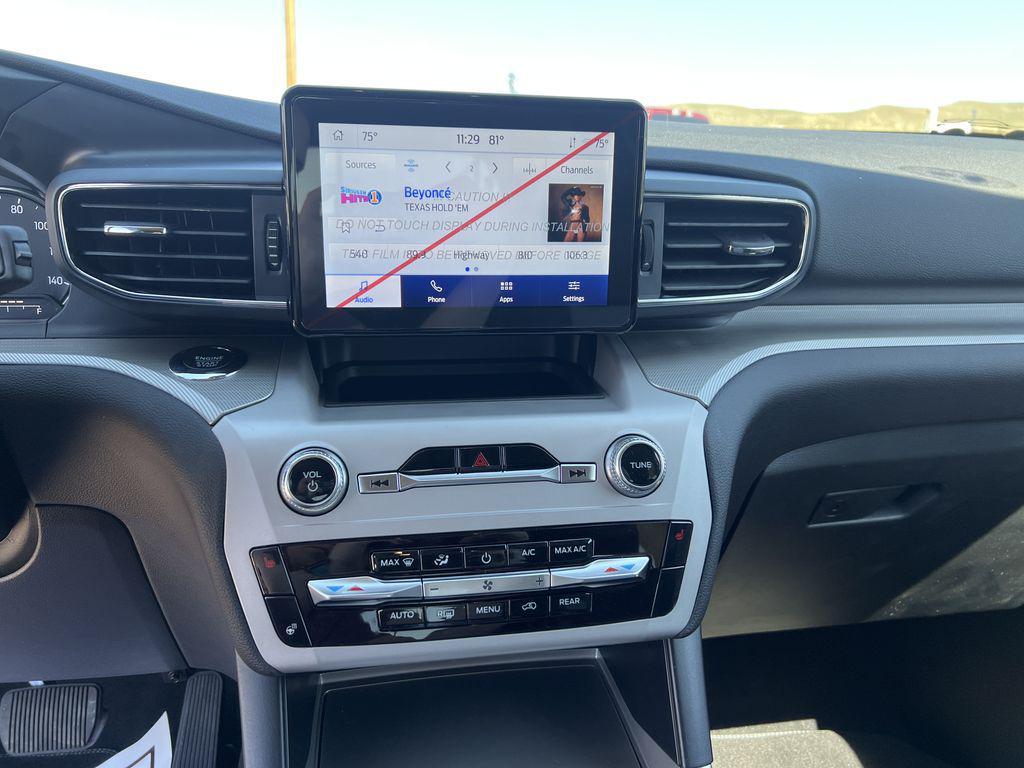 new 2024 Ford Explorer car, priced at $38,820