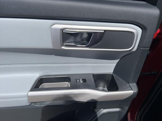 new 2024 Ford Explorer car, priced at $39,995