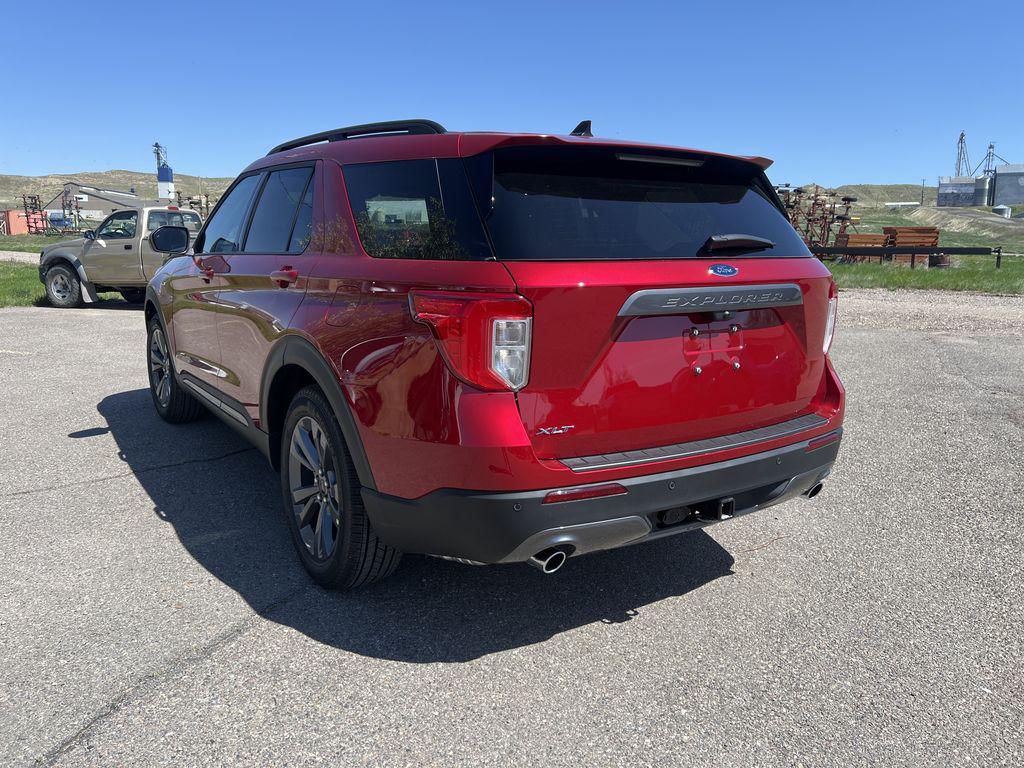 new 2024 Ford Explorer car, priced at $38,820