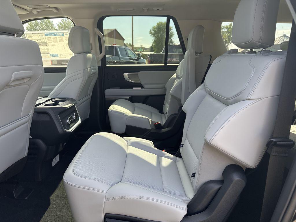 new 2025 Ford Expedition Max car, priced at $85,215