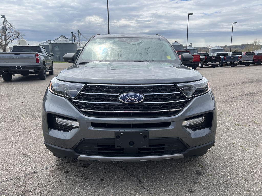 new 2024 Ford Explorer car, priced at $37,930