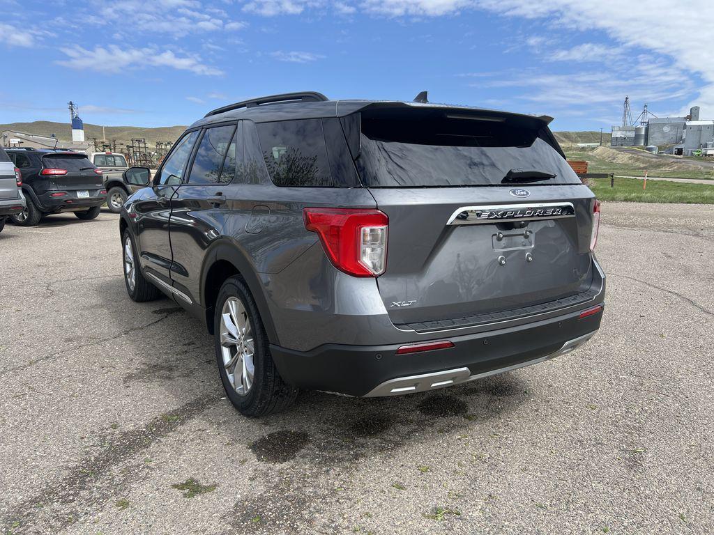 new 2024 Ford Explorer car, priced at $37,930
