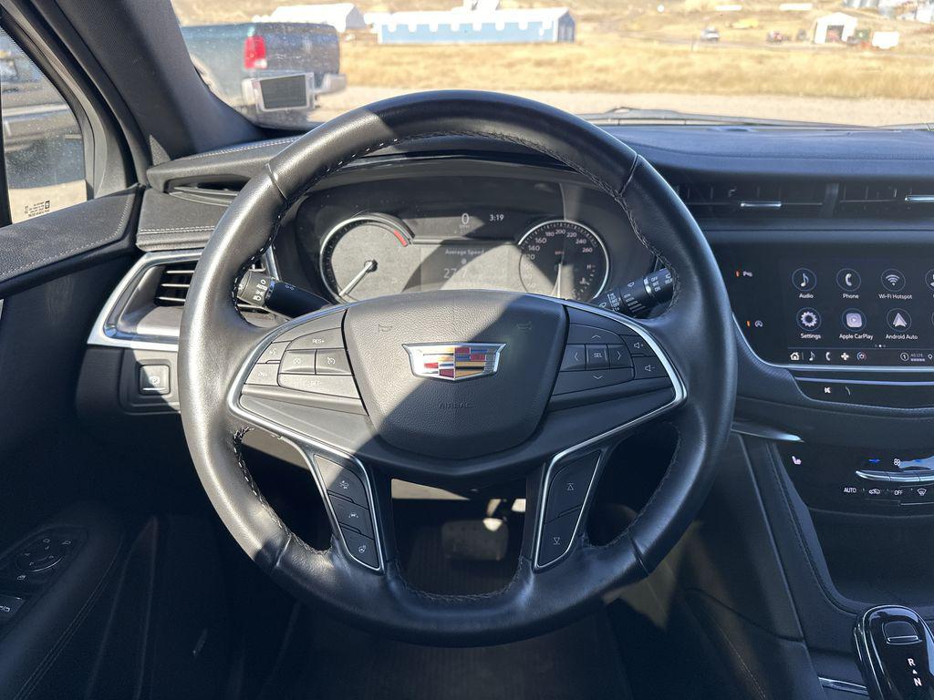 used 2024 Cadillac XT5 car, priced at $37,325