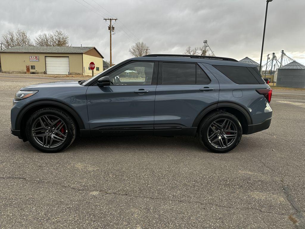 new 2025 Ford Explorer car, priced at $61,140