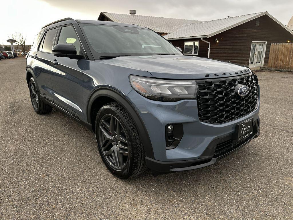 new 2025 Ford Explorer car, priced at $61,140