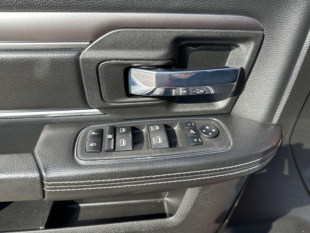 used 2022 Ram 1500 Classic car, priced at $35,289