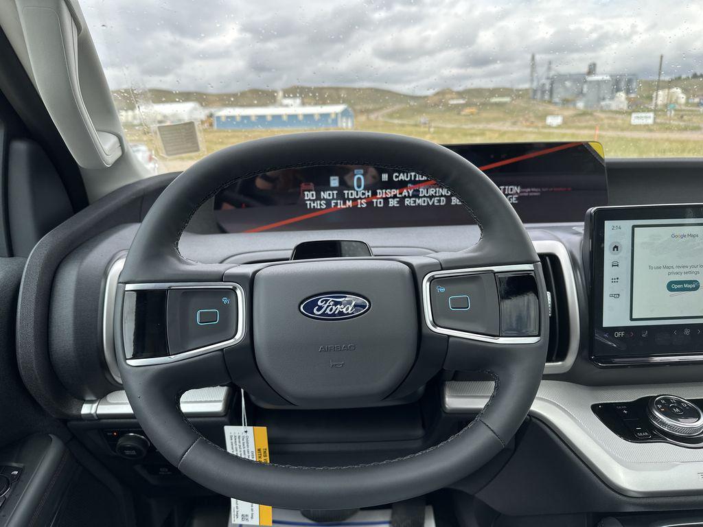 new 2025 Ford Expedition car, priced at $75,065