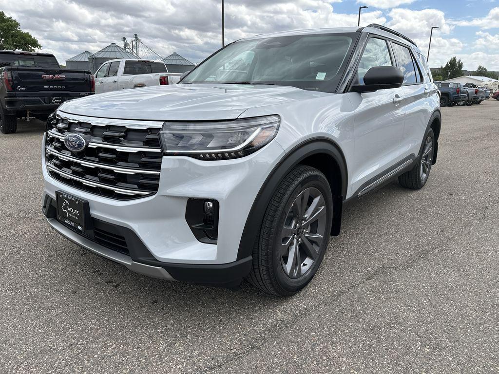 new 2025 Ford Explorer car, priced at $50,195