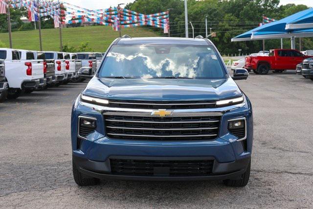 new 2025 Chevrolet Traverse car