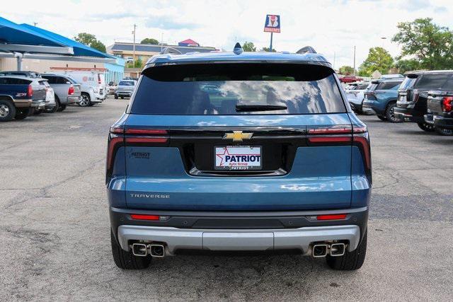 new 2025 Chevrolet Traverse car