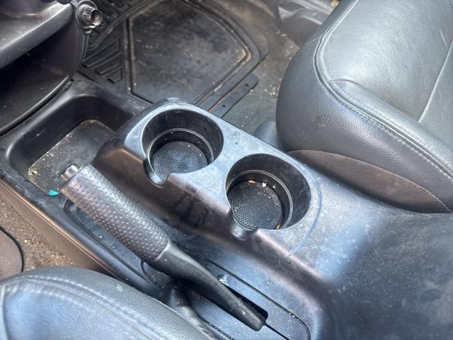used 2004 Ford Escape car, priced at $2,250