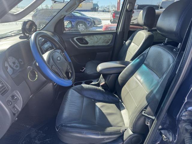 used 2004 Ford Escape car, priced at $2,500