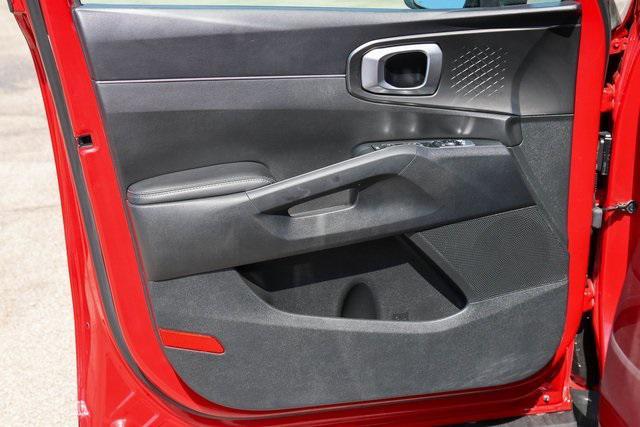 used 2022 Kia Sorento Hybrid car, priced at $19,988