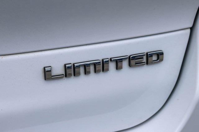 used 2023 Jeep Grand Cherokee L car, priced at $25,000