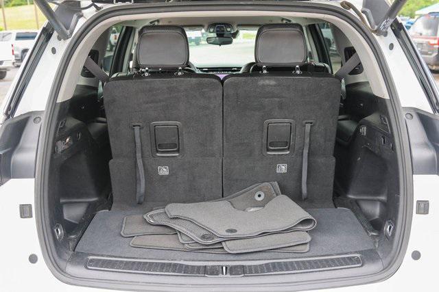 used 2023 Jeep Grand Cherokee L car, priced at $25,000