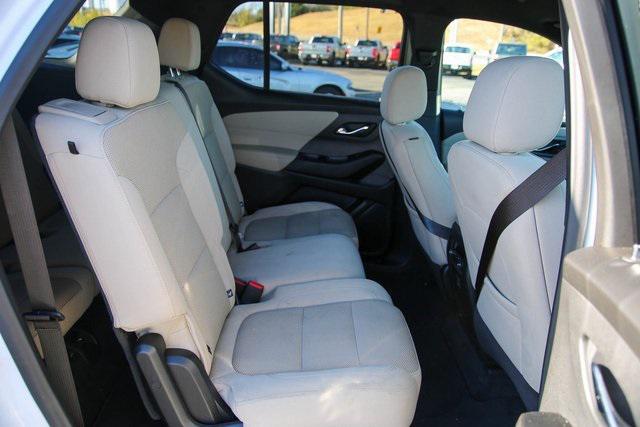 used 2024 Chevrolet Traverse car, priced at $31,988