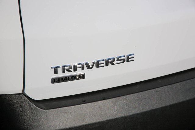 used 2024 Chevrolet Traverse car, priced at $31,988