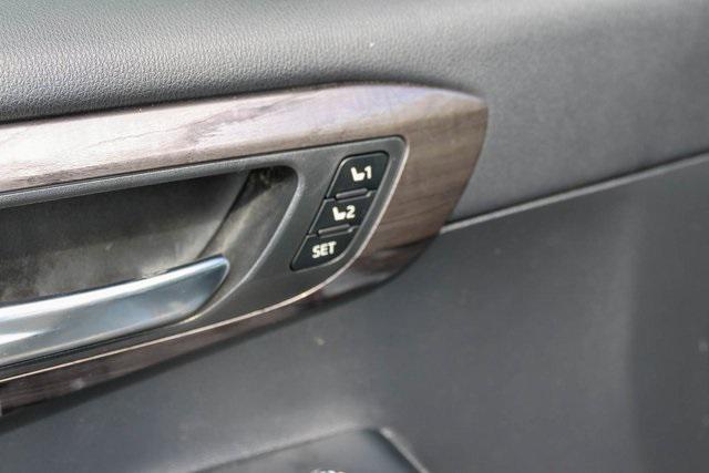 used 2021 Toyota Highlander car, priced at $26,488