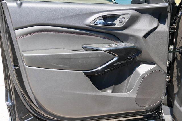 new 2025 Chevrolet Trax car, priced at $26,470