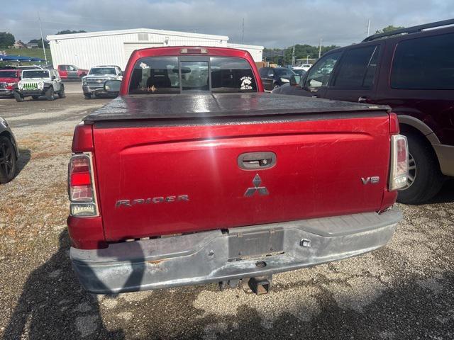 used 2006 Mitsubishi Raider car, priced at $5,000