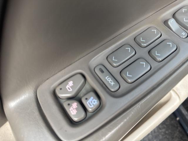 used 2004 Cadillac DeVille car, priced at $7,500