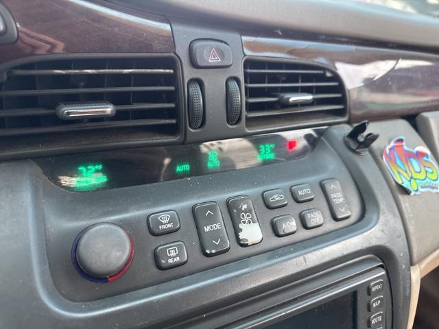 used 2004 Cadillac DeVille car, priced at $7,500