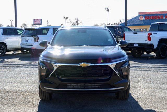 new 2025 Chevrolet Trax car, priced at $24,028