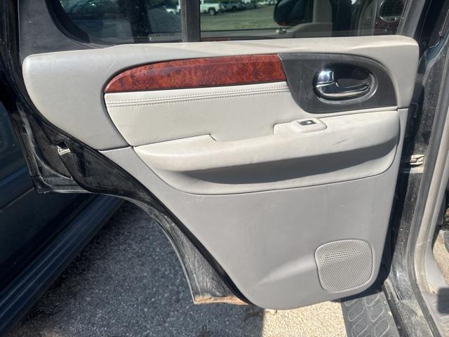 used 2005 GMC Envoy car, priced at $5,000