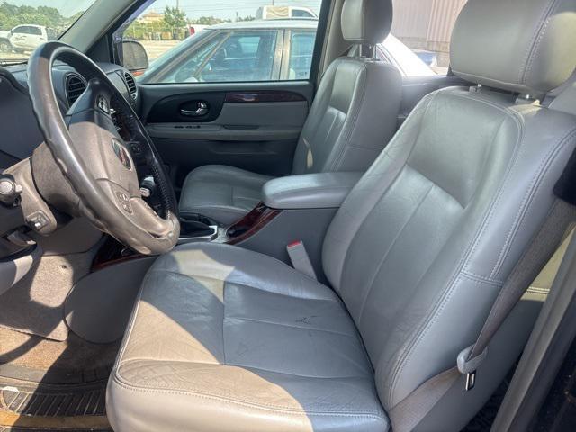 used 2005 GMC Envoy car, priced at $5,000