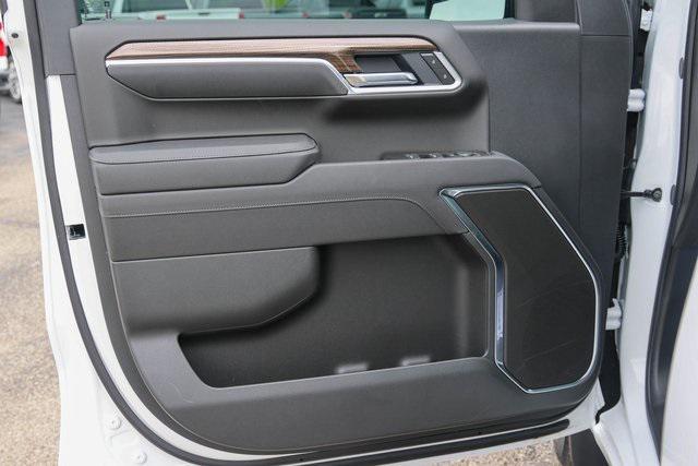new 2025 Chevrolet Silverado 1500 car, priced at $44,702